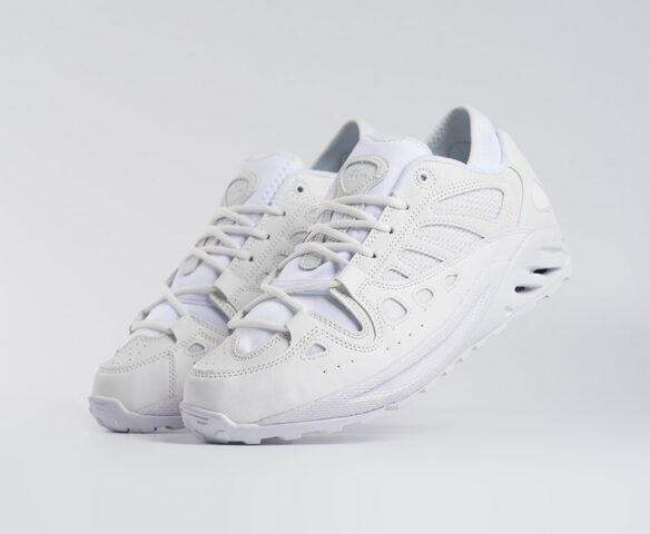 Nike ACG Air Exploraid white