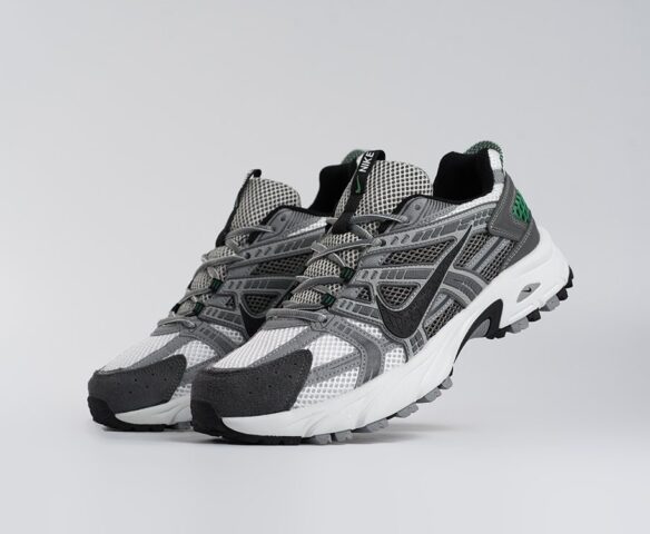 Nike V2K Run grey-white Nike V2K Run grey-white