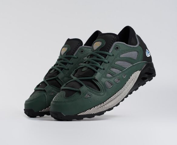Nike ACG Air Exploraid green