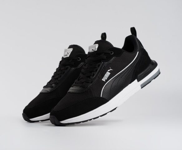 Puma R22 black textile