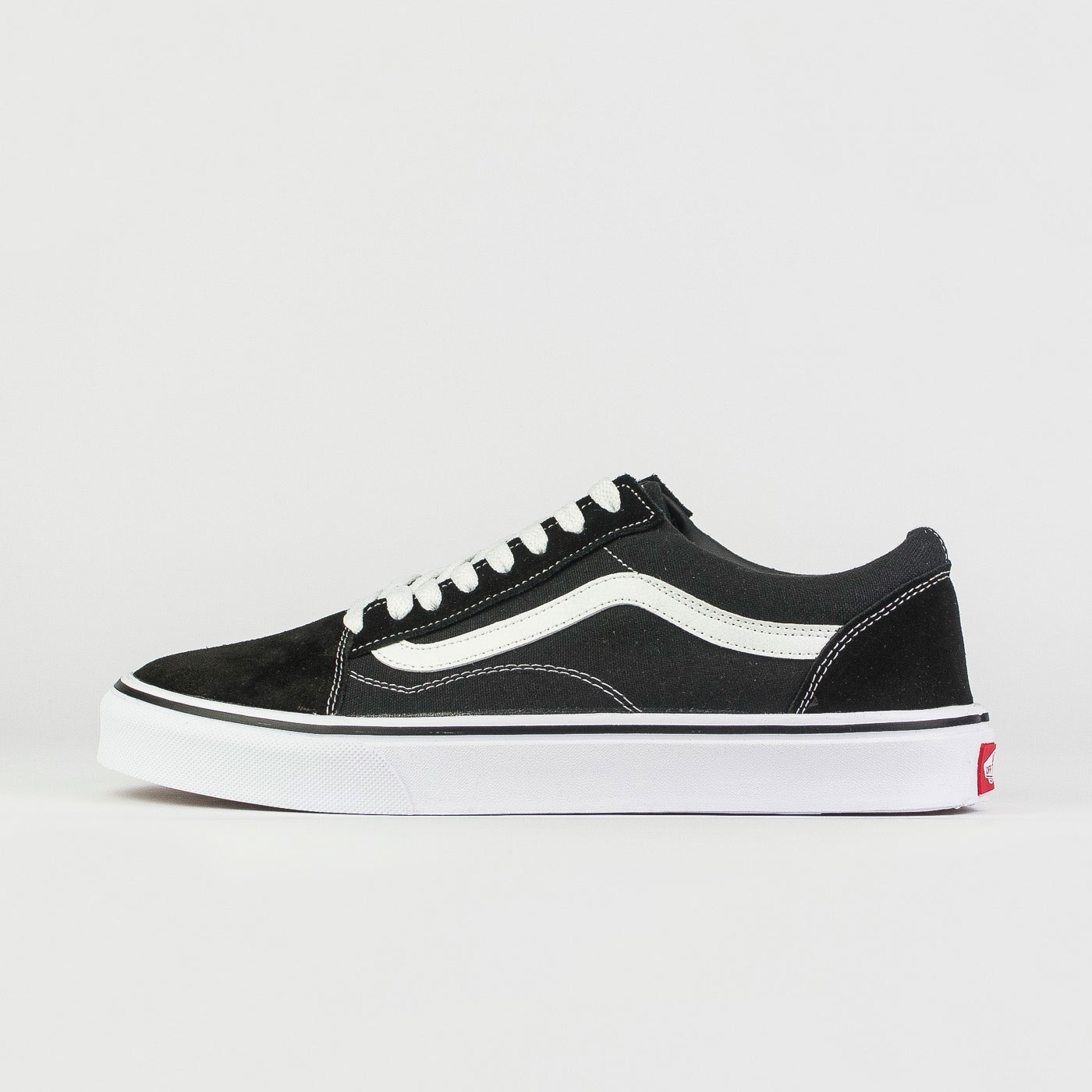Vans Old Skool Wmns Black / White Vans Old Skool Wmns Black / White